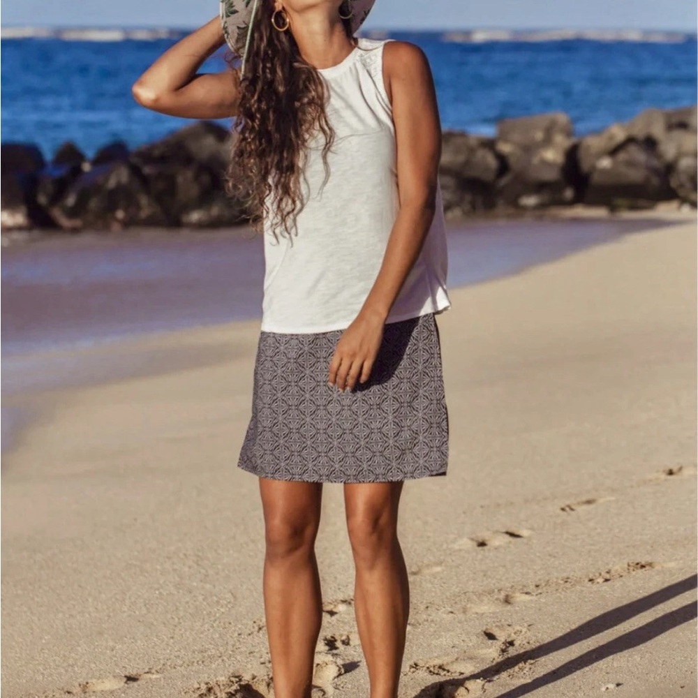 RipSkirt Hawaii Travel Wrap Black Pearl Batik Length 1 Size XL Geometric Mini